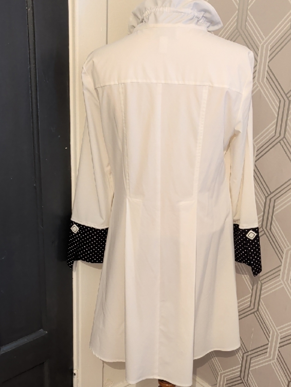 Joseph Ribkoff Black with White Polka Dot Lined Garment - Picture 6 of 7